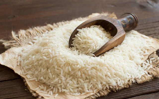 برنج آروماتیک دانه بلند زود پز سفید