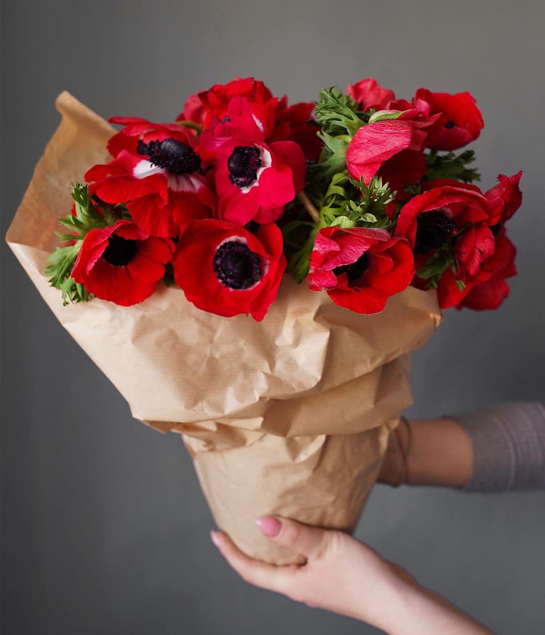  بسته بندی با کاغذ کرافت برای دورپیچ گلدان